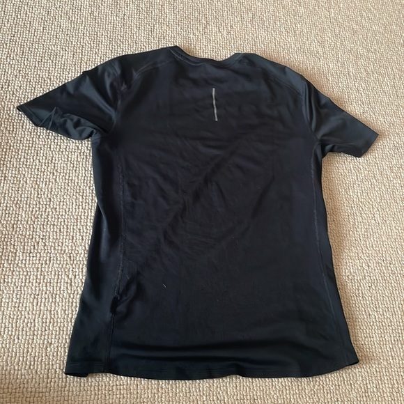 Men’s Nike black running workout shirt size M - Picture 5 of 5